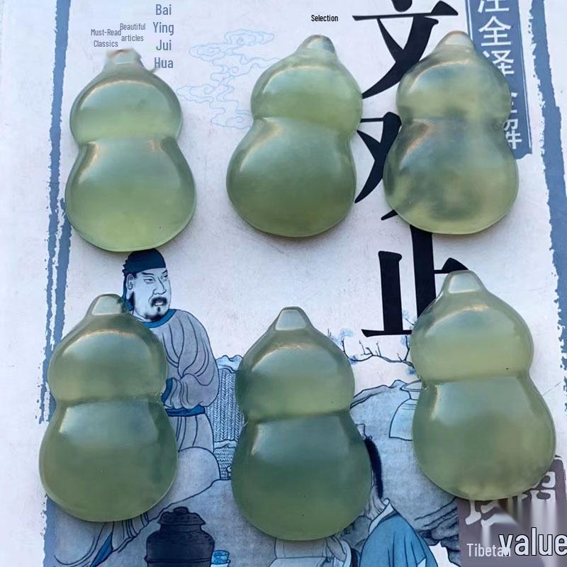 

Green Xiu Jade Small Gourd Pendant and Pen Holder Ornament 5x3CM Defective