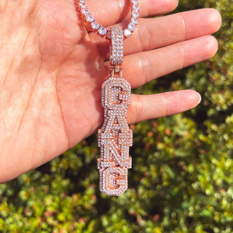 Collana Pendente Nome Verticale Lettere a Doppio Strato Iced Out Personalizzata Argento Sterling 925 Carattere Pennellato Lettera Pendente Moissanite VVS