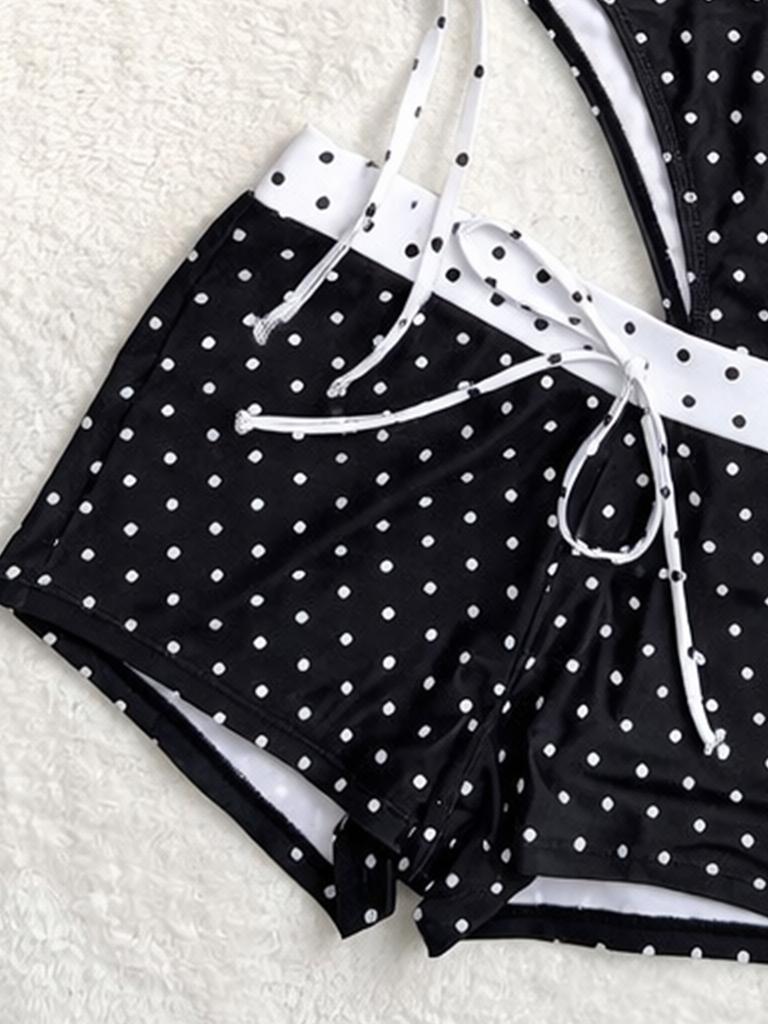 Set Bikini Două Piese cu Imprimeu Buline și Pantaloncini Set Trei Piese Elegant Modest
