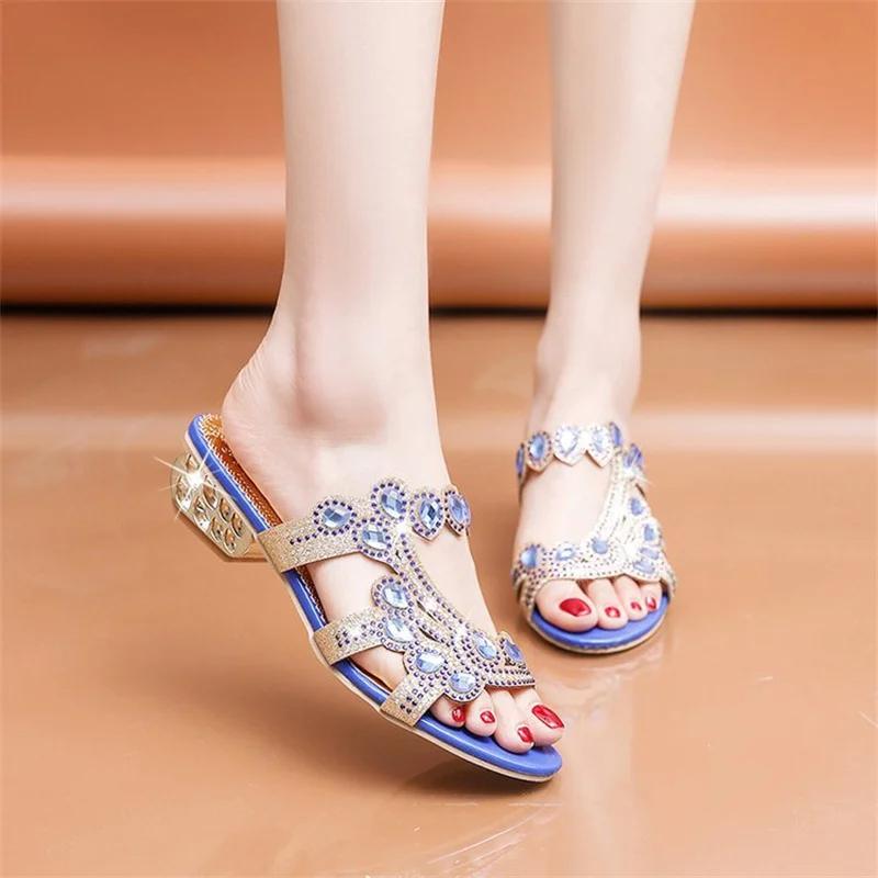 Summer New 2025 Rhinestone Slippers Ladies Chunky Heels Hollow Anti-slip Casual Slippers Fashion Beach Flip Flop Sandals