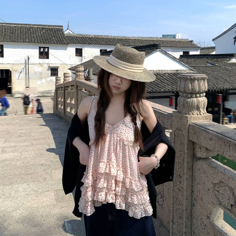 Polyester Spotted Blouse With Asymmetric Hem And Slim Fit For Summer Fashion