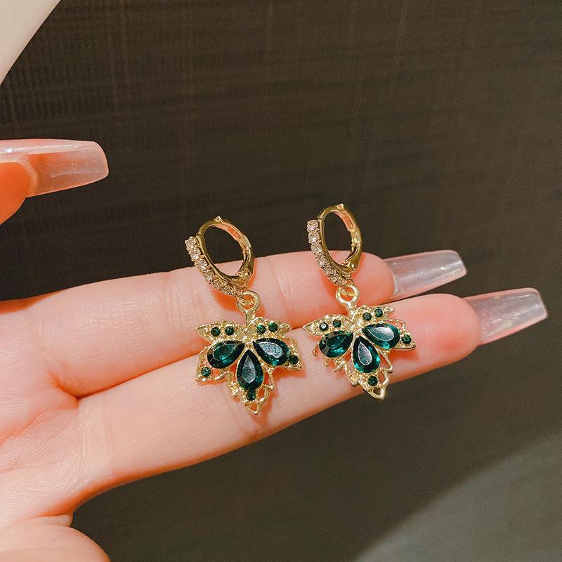 Fashion ins cold wind simple light luxury high-end ear buckle temperament geometric earrings women's small and versatile tide earrings