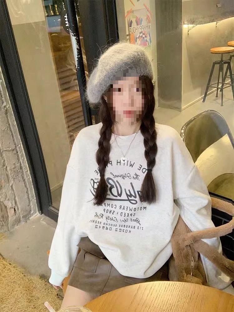 Dámská mikina s kulatým výstřihem a fleecovou podšívkou s retro potiskem: Podzim/Zima Volný střih