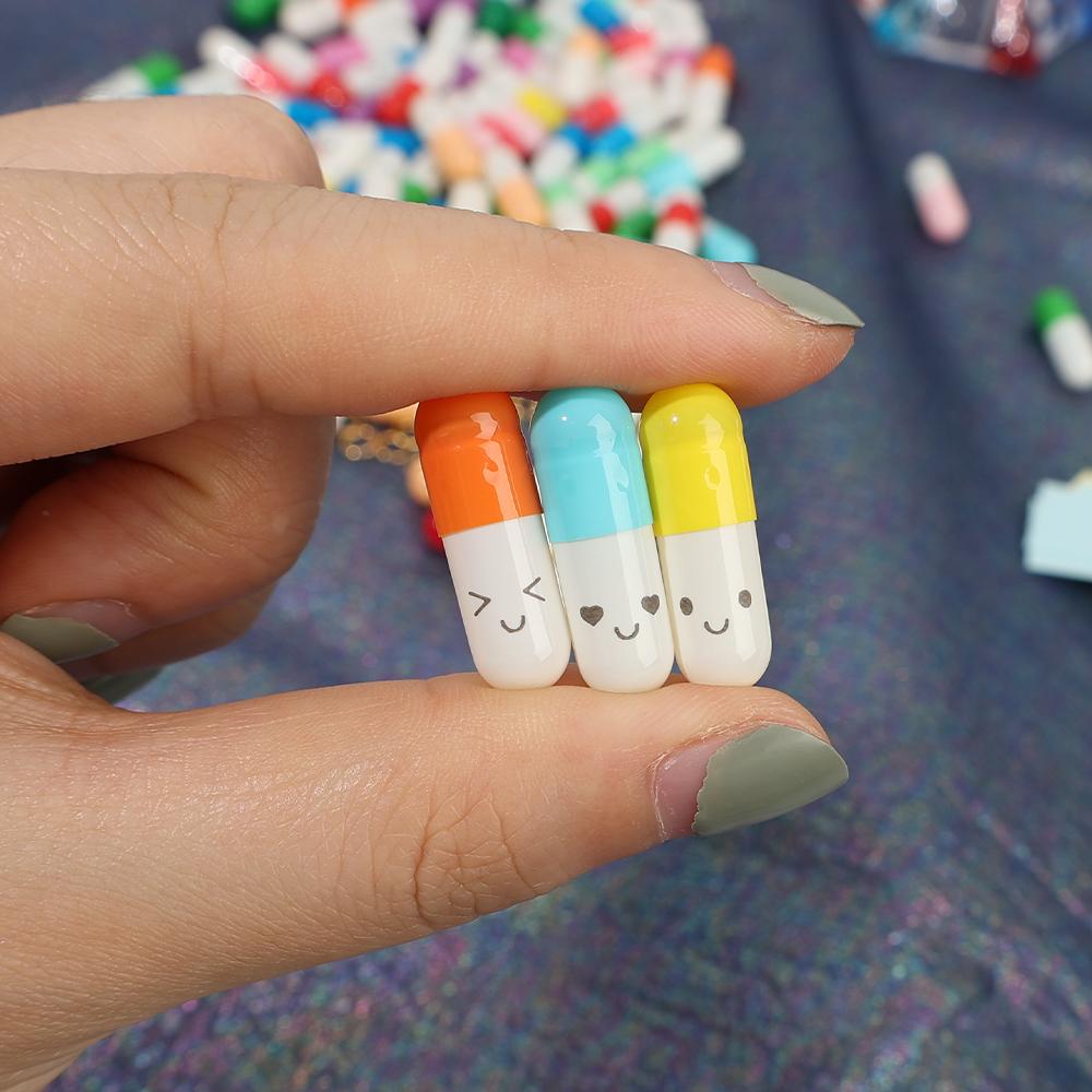 Nachrichtenkapseln Liebespille mit Rollpapier Leere Notizen Wunschflasche Kapsel Lächeln Emoticon Hochzeitsgastgeschenk Party Valentinstagsgeschenk
