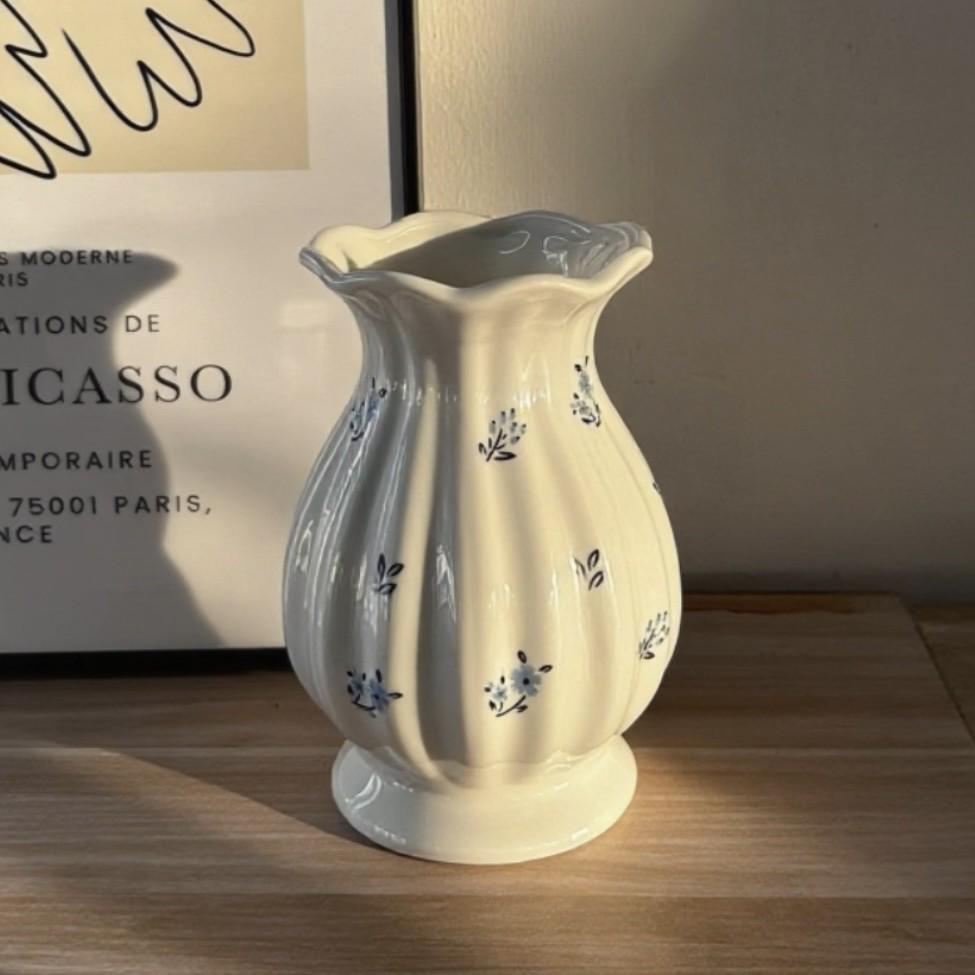 French White Ceramic Vase: Elegant European-Style for Floral Arrangements In Living Rooms