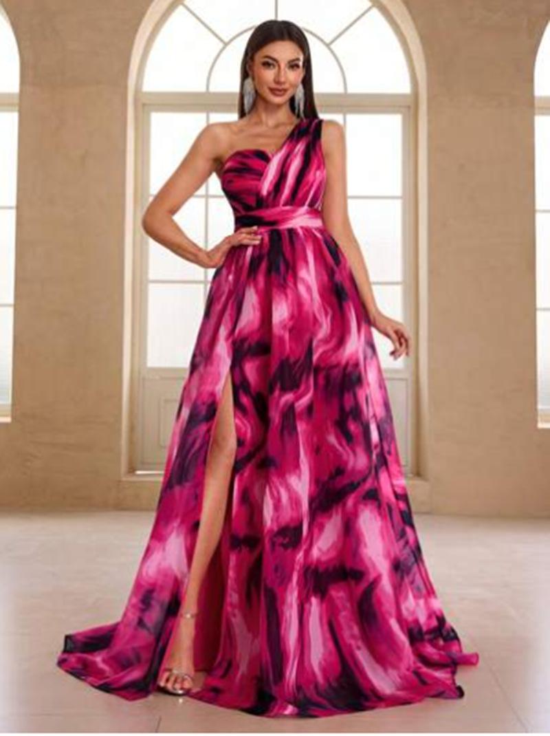 New women`s one-shoulder long dress, big