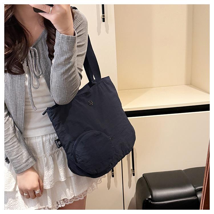 New Puff Large Capacity Nylon Cloth Bag New Stylish Simple Tote Versatile Casual Shoulder Bag