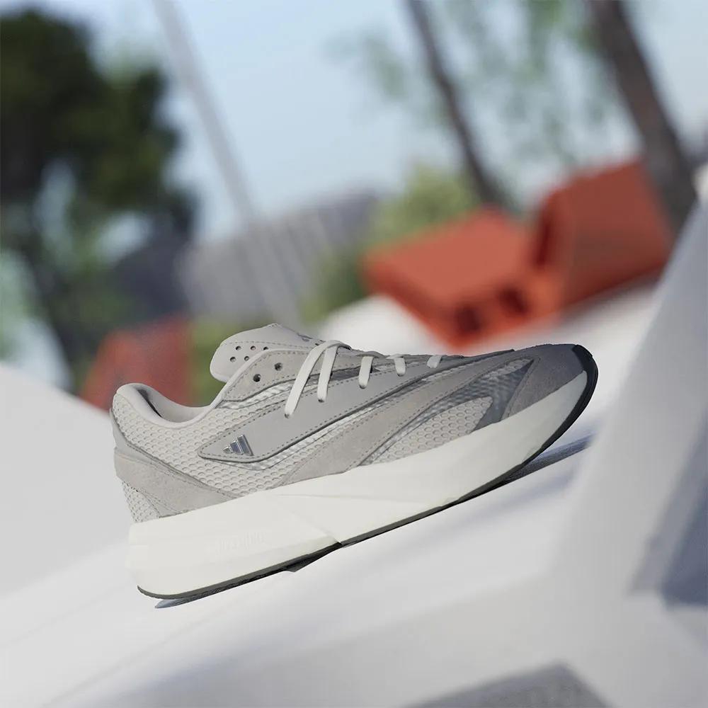 adidas Кросовки Lightstride