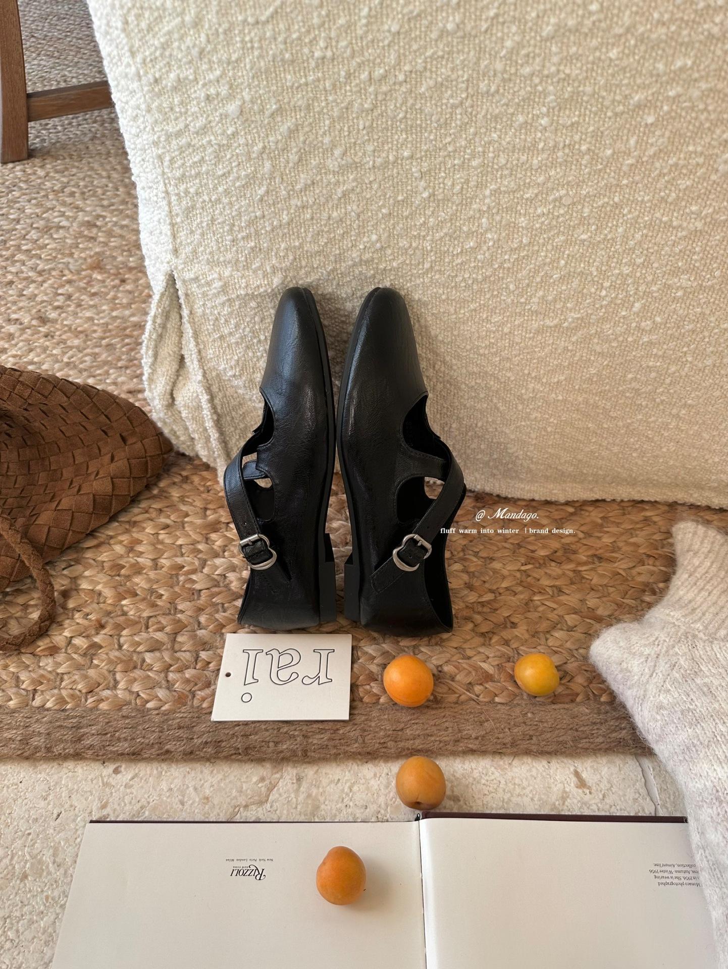 

French retro college style cross belt Mary Jane shoes women s 2025 autumn and winter new shallow mouth flat ballet shoes 39 чёрный