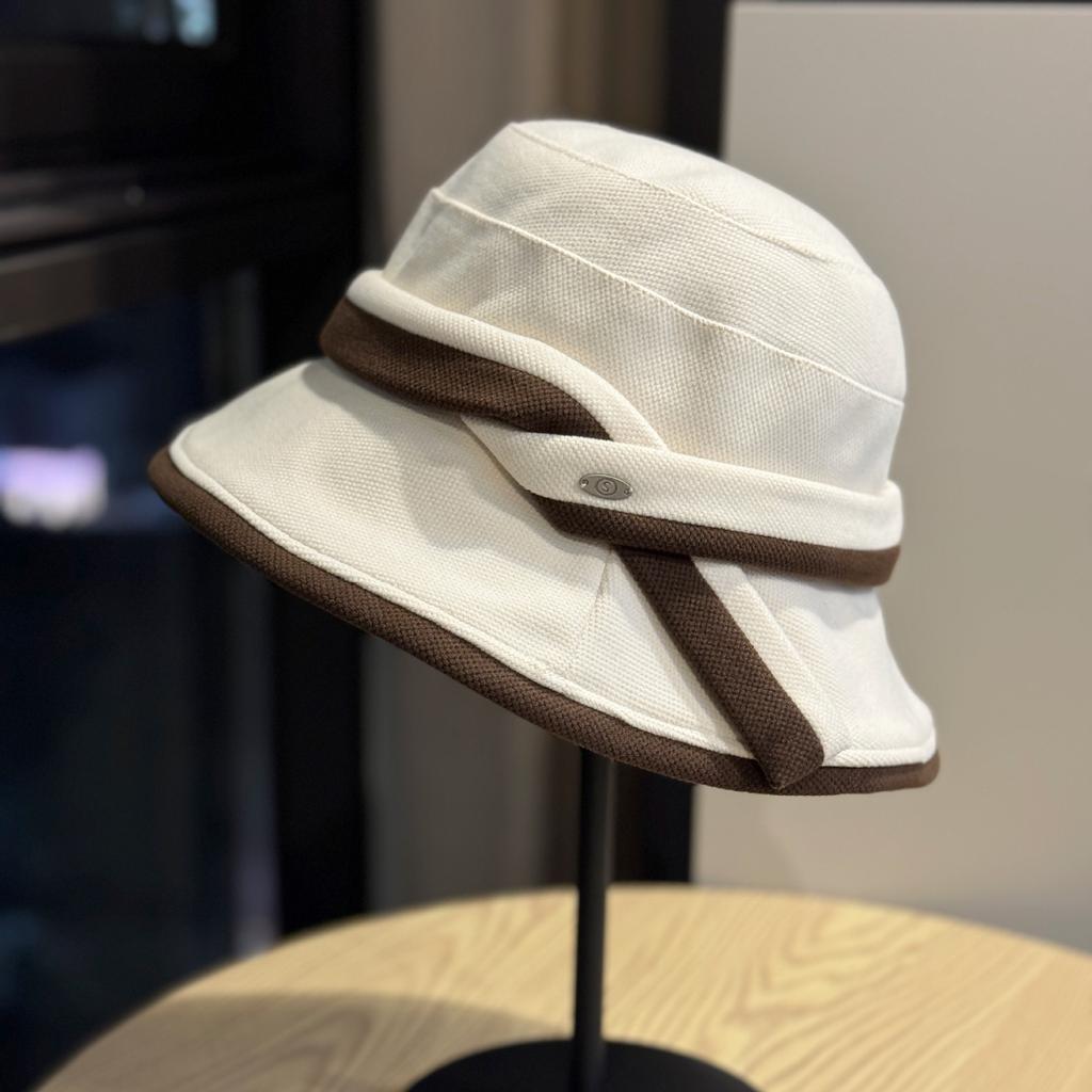 New Spring and Autumn Hats for Women with Color Matching Straps Simple Letters and Small Markings Fisherman Hats Versatile Showing A Small Face