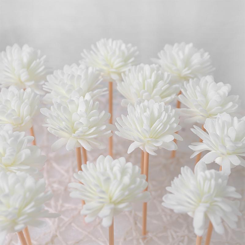 

10/20/50 шт. Натуральные Искусственные Цветы Хризантемы Аромадиффузор для Свадебной Вечеринки Заправка Домашняя Комната Спальня Декор 20Pcs бежевый