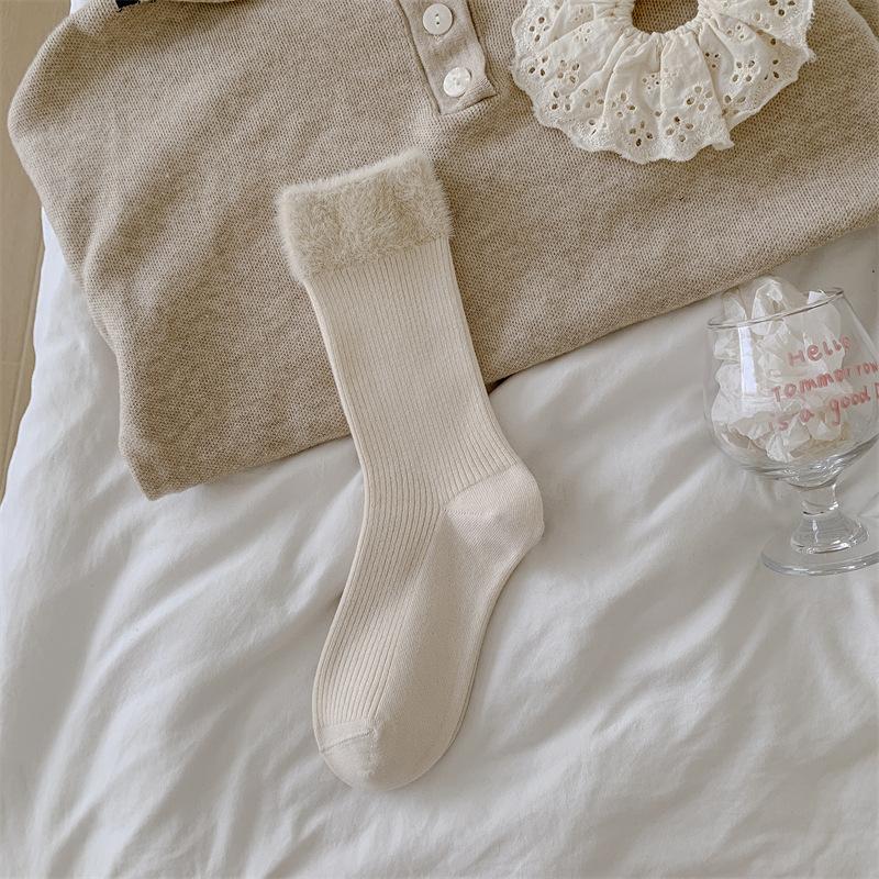 Ladies Warm Autumn and Winter Versatile Simple Double Needle Boneless Tube Stack Socks