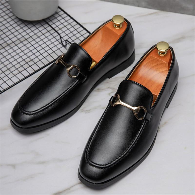 Luxury Designer New Men's black Beige Patent Leather Casual Driving Shoes Formal Wedding Dress Homecoming Zapatos Hombre
