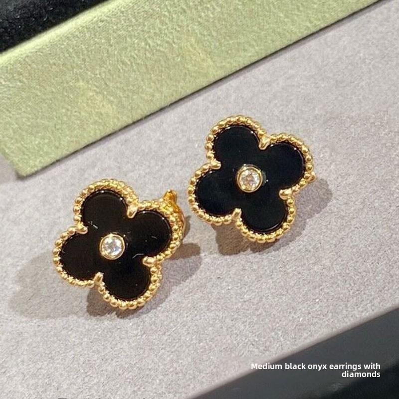 High Quality Four-leaf Clover Earring Buckle White Mother-of-pearl Earrings Red Chalcedony Black Agate Earrings