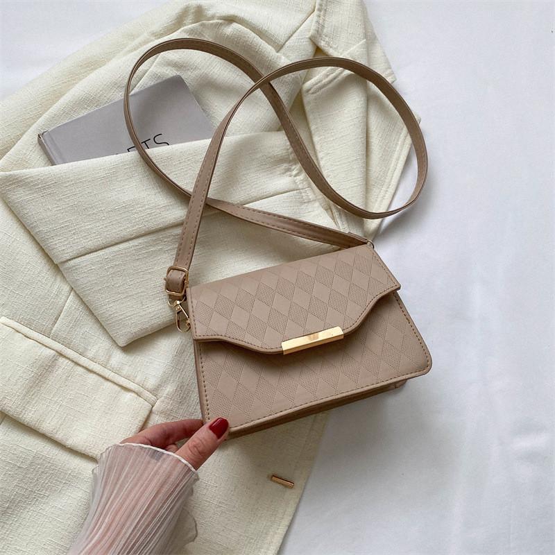 

Stylish Retro Crossbody Bag For Women With Unique Square Shape And Soft Pu Material хакі