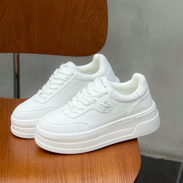 Autumn new heightening fashionable versatile muffin platform casual sports shoes women's color matching white shoes
