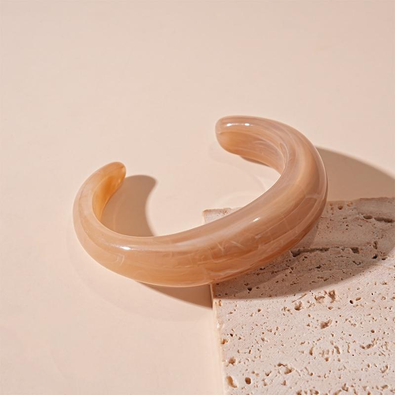 Smooth Round Acrylic Cuff Bangles For Women Vintage Exaggerated Jelly Color Smudging Bangle Wide Resin Bracelet Accessories