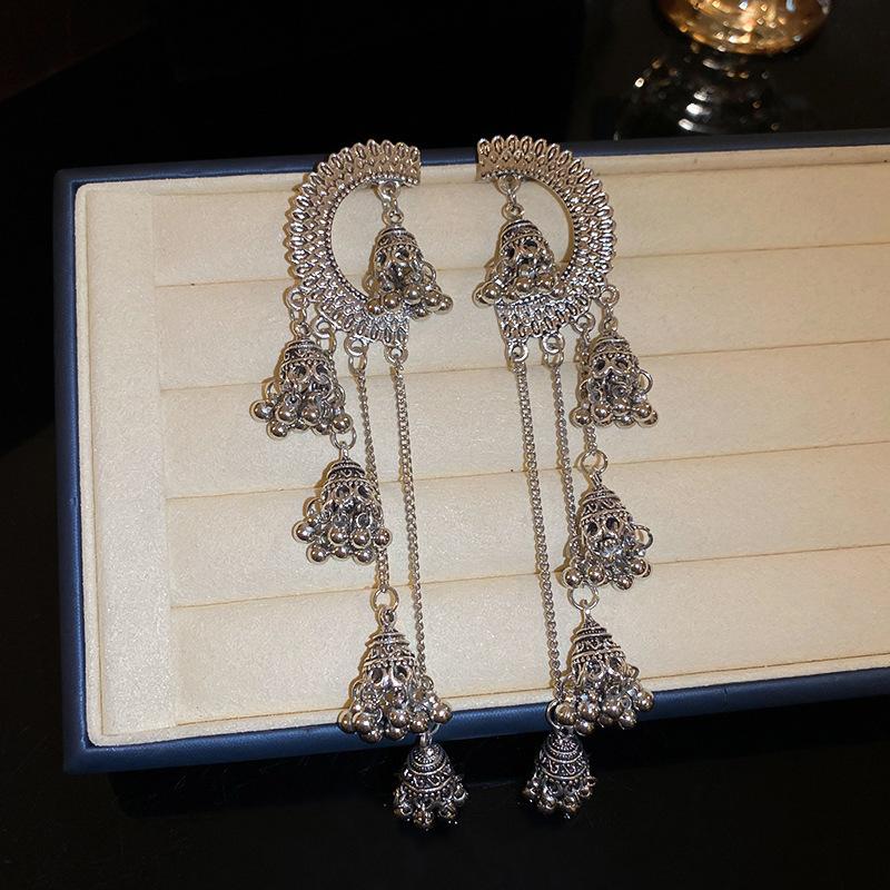 European and American retro metal fringed earrings light luxury high-end temperament earrings niche design long earrings women