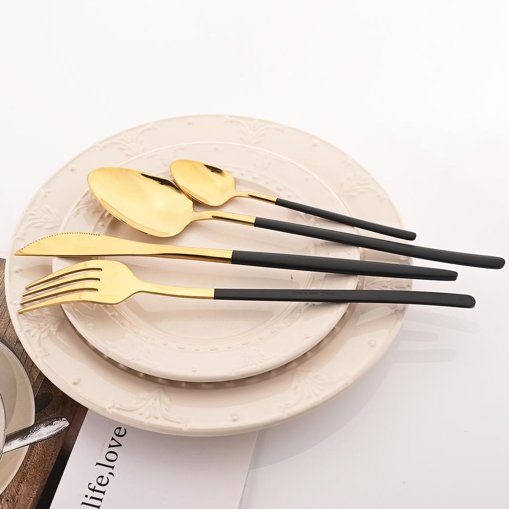 24pcs White Gold Dinnerware Cutlery Set Knife Fork Spoon Tableware Western Stainless Steel Silverware Set Coffee Spoons Flatware