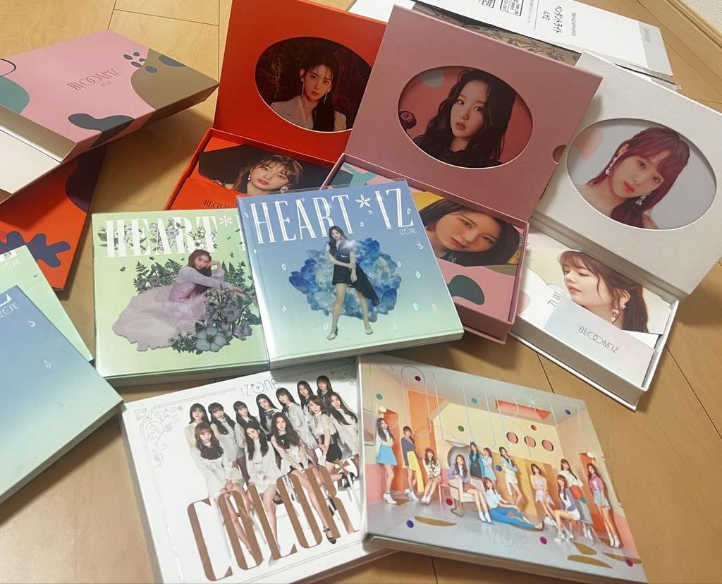 [USED] IZ*ONE CD album 7-piece set