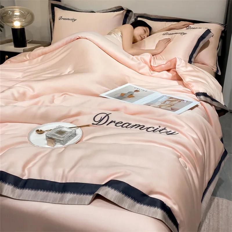 

Летнее одеяло из шелкового шелка с цифровой вышивкой по краям, небесный шелк, ледяной шелк, гладкое одеяло с кондиционером, легкое летнее одеяло 150x200cm 1pcs розовый