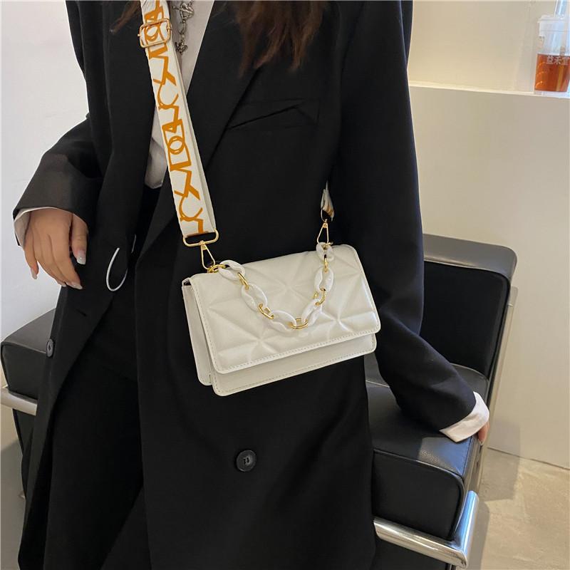 High-end Texture Classic Solid Color Shoulder Bag for Women Ins Niche Cross-body Bag Fashionable Small Square Bag