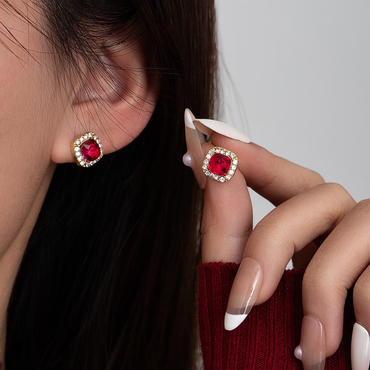 Простой дизайн, микро-инкрустация цветными бриллиантами, супер блестящие, квадратные, женская мода, маленькие, свежие, женские серьги