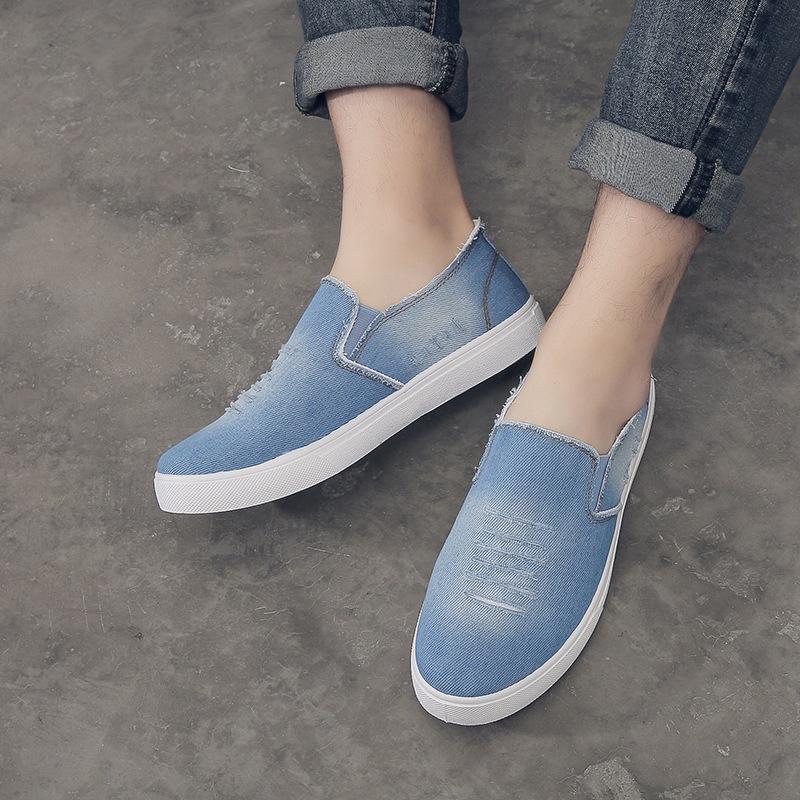 New Summer Men Shoes Breathable Slip-on Cut-out Denim Casual Canvas Shoes Flat Heels 2024