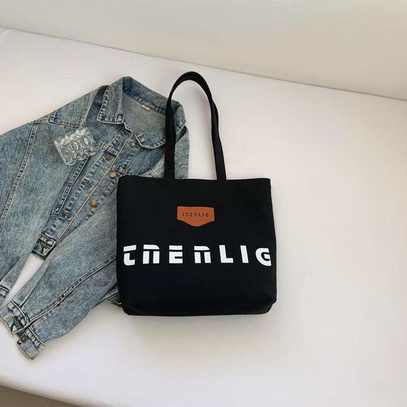 

Large Capacity Fashionable Tote Bag For Women Ideal For Autumn Winter Casual Use чёрный