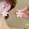 Simple Fresh Flower Pearl Sterling Silver Stud Earrings: Sweet Mori Girl Fashion for Women