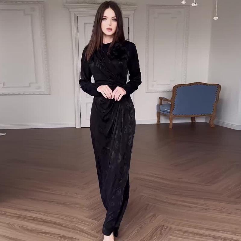 

Элегантное платье с длинными рукавами и оборками на талии для женщин, Осень 2024 Extra Small чёрный