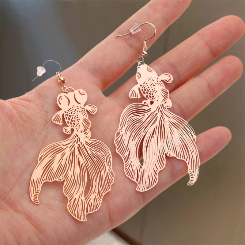 Unique Geometric Earrings Trendy and Fashionable Hollow Fish Ear Hooks Perfect for Women who Love Unique Accessories