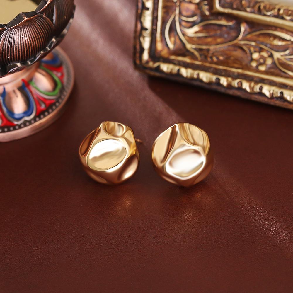 Elegant 925 Silver Irregular Gold-Plated Stud Earrings - Influencer Style