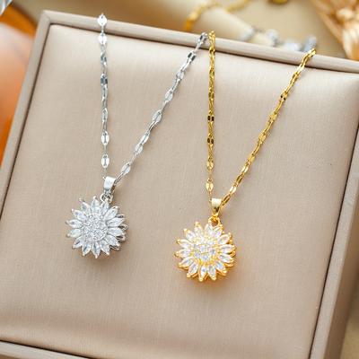 Rotatable Sunflower Pendant Necklace Minimalist Titanium Steel Women's Chic Collarbone Chain Small Batch Accessory