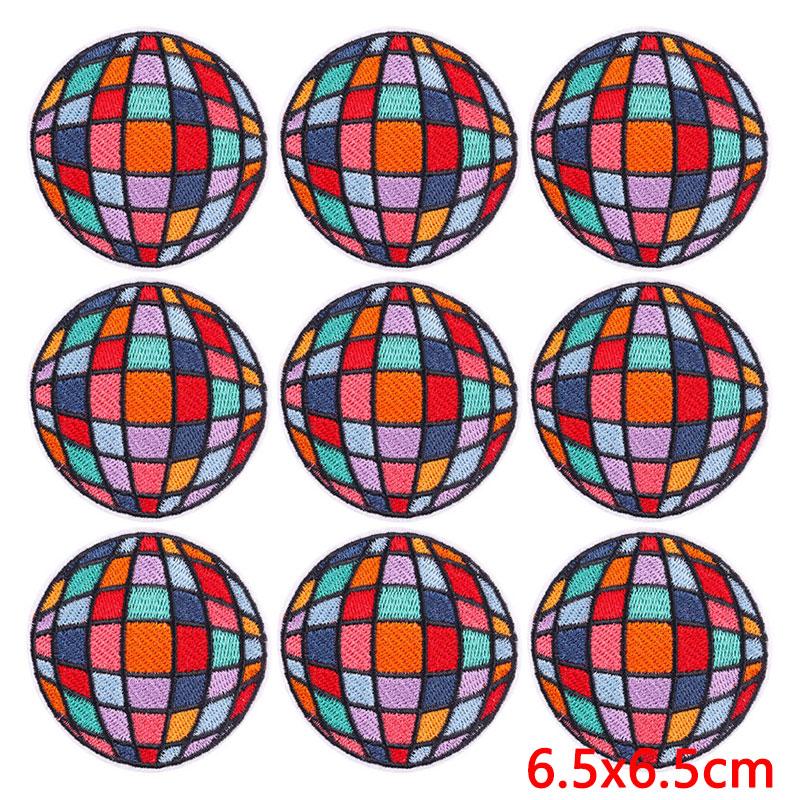 10Pcs/Lot Wholesale Fashion Cartoon Patch Iron On Patches On Clothes Letters Embroidered Patches For Clothing Applique Stickers