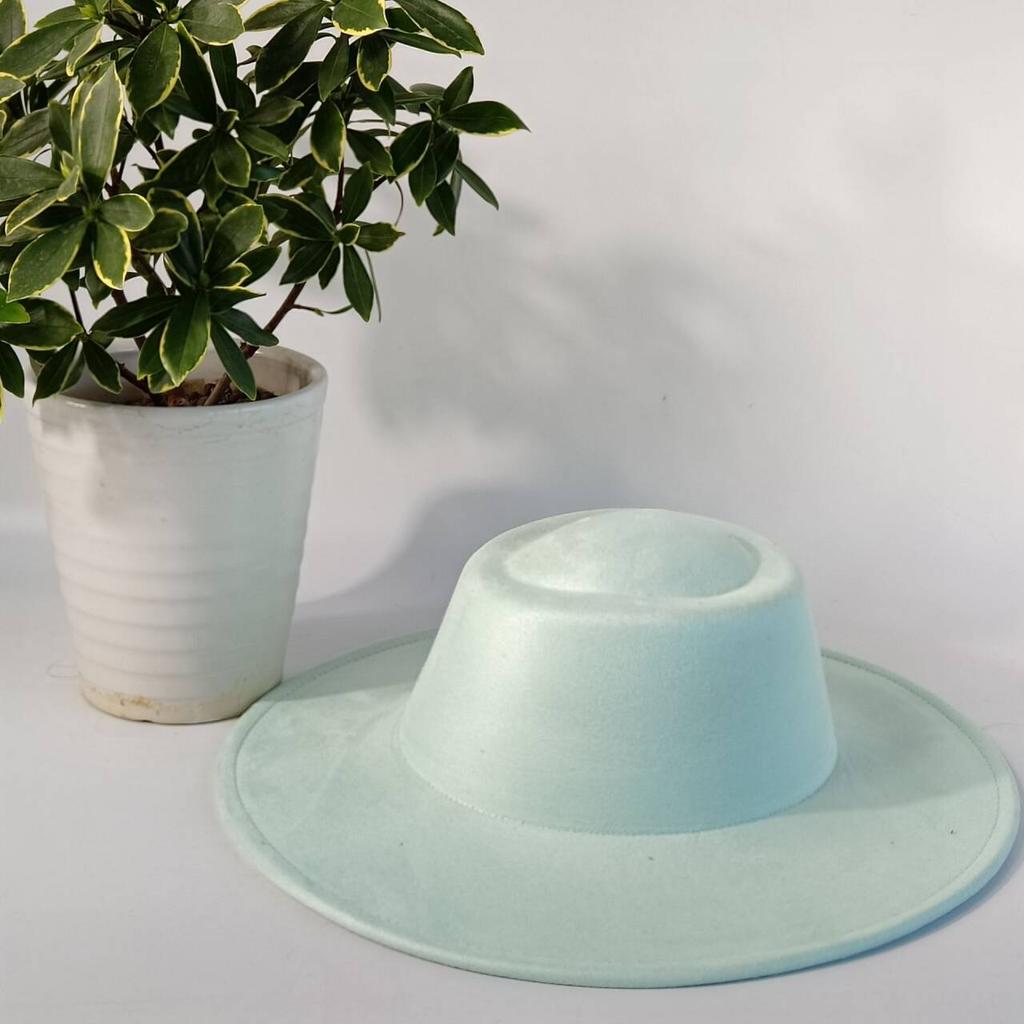 Women's Suede Wide-brimmed Fedora Hat, Western Cowboy Style, Paired with a Shell-decorated Jazz Hat, Equestrian Party Hat.