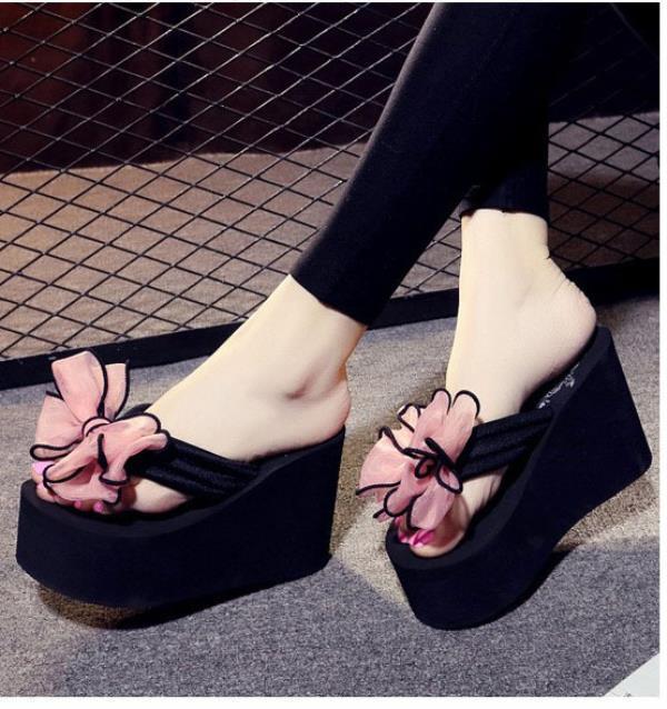 

Модные низкие домашние тапочки Платформа Плоская обувь Женские резиновые шлепанцы Женские каблуки Цветок на танкетке Слайды Гавайские Летние Высокие Пляжные 39