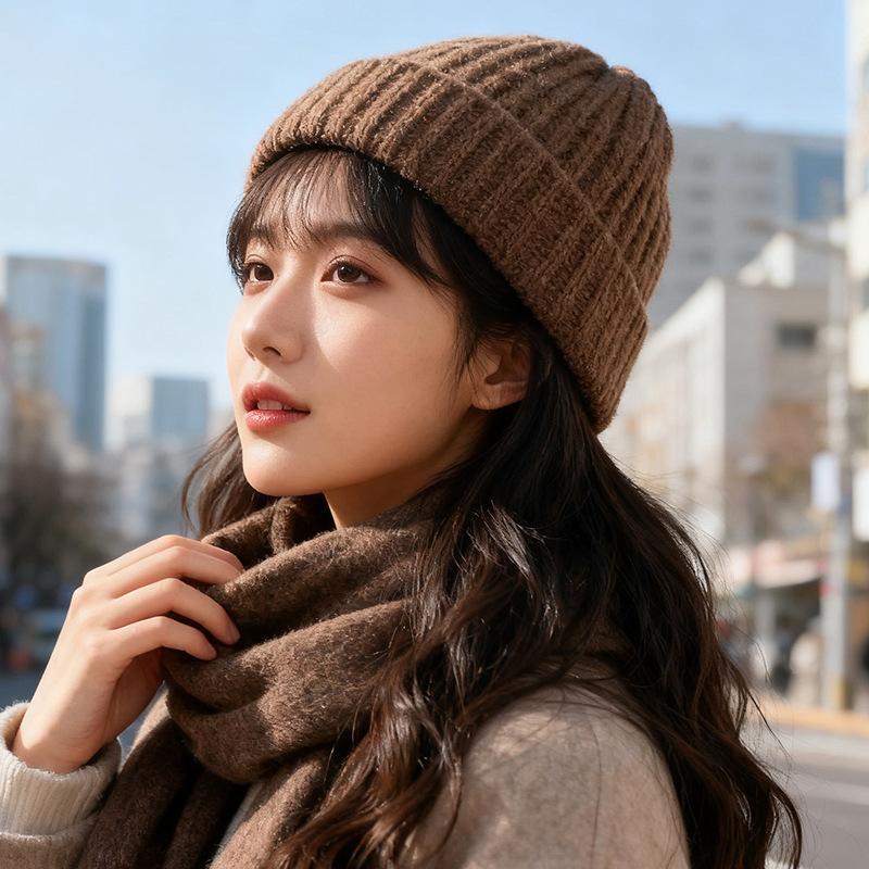 

Autumn and Winter Ins Solid Color Knitted Woolen Hat for Women New Fashion Warm and Cold Hat Couple Versatile Outdoor Pullover Hat M（56-58cm）