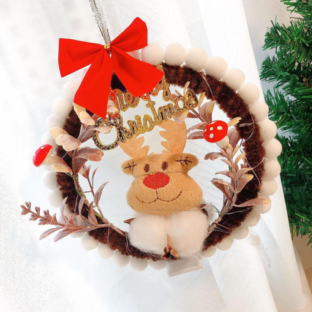 DIY Christmas Wreath Kit Handmade Crafting Set With LED Light Festive Farmhouse Wreath For Art Teachers Family Activities