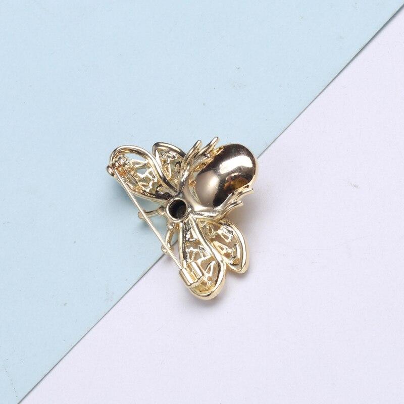 Blucome Big Crystal Bee Brooch Golden Openwork Wings Women Party Clothing Accessories Insect Beetle Brooches