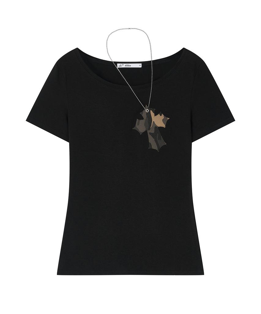 ILLIO Black-Camou Cross Necklace T-Shirt