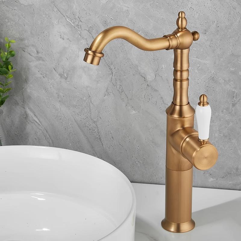 Antik brons handfat kran Guld badrumskran Däckmonterad Svart kökskran diskbänk kran Varm Kall Krom handfat Kran Mässing