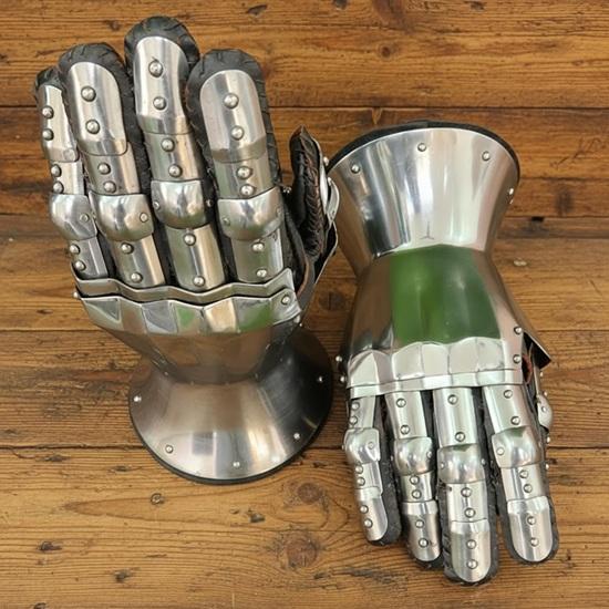 14th Century Hourglass Gauntlets Medieval Steel Hand Armor for LARP SCA Gift 30.48 Cm