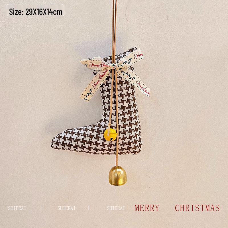 Imitation Noble Mini Christmas Wreath Car Ornament: Festive Window Display Pendant