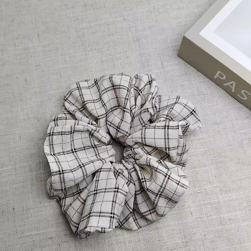 Vintage Plaid Scarf Hair Tie Set: Elegant Women's Oversized Plaid Scarf and Hair Tie Accessories