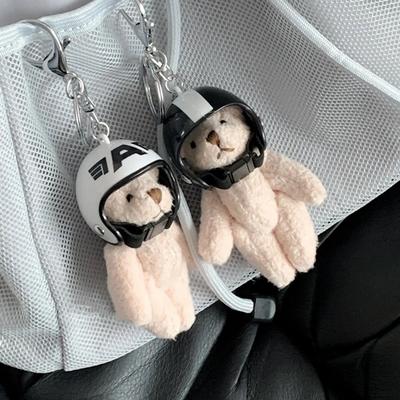 Schöner behelmter Bär Charm Schlüsselanhänger Y2K Plüsch Ornament Anhänger Auto Rucksack Dekoration Tasche Charm Schmuck
