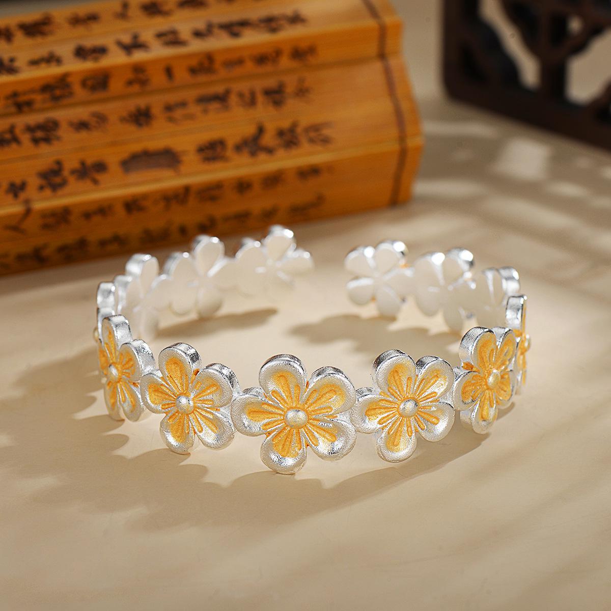 

Peach Blossom Enamel Bracelet: Silver-Plated White Copper Bangle in New Chinese National Style
