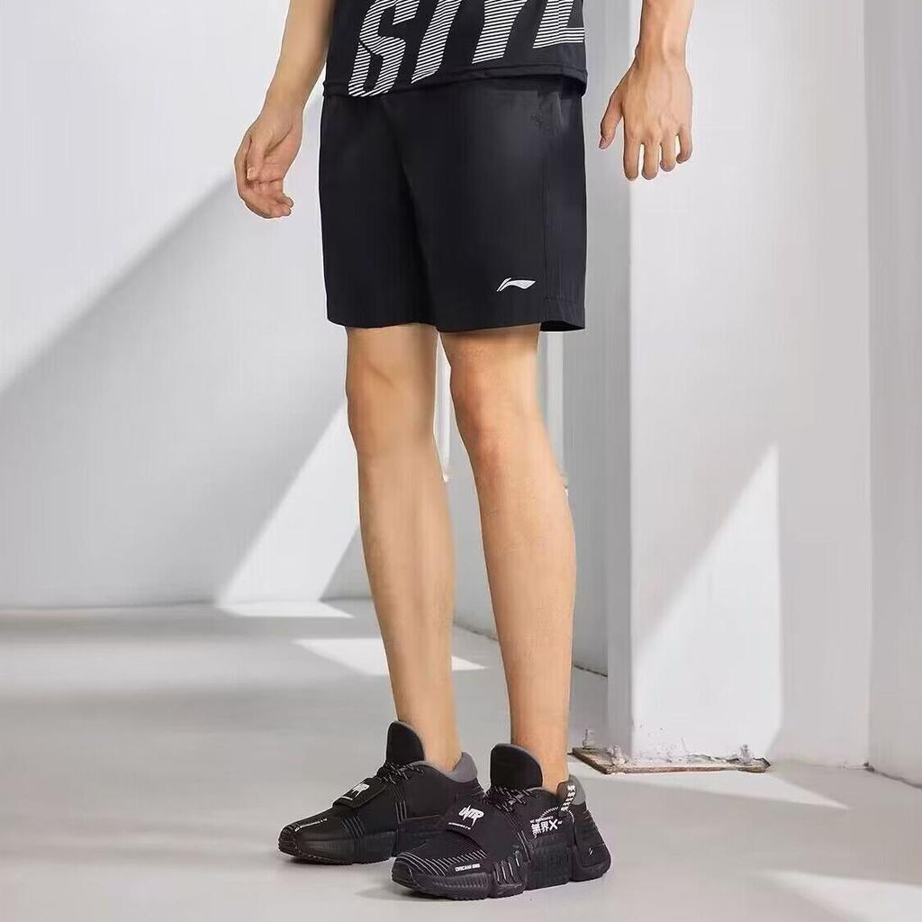 Li Ning Training Series Solid Color Logo Print Breathable Five-Point Sports Shorts Men Shorts Black AAPT551-1