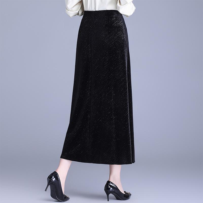 Black High-Waisted A-line Velvet Skirt - Elegant Mid-Length Design for Spring & Autumn