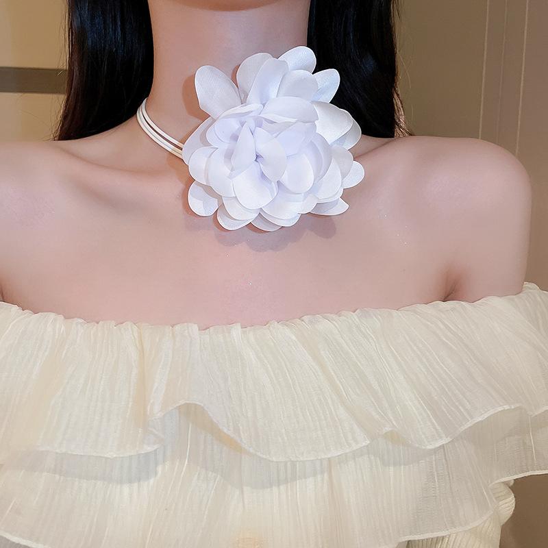 Super Fairy Fabric Rose Neck Chain College Style Simple High Sense Necklace Fashion Versatile Temperament Niche Necklace Women